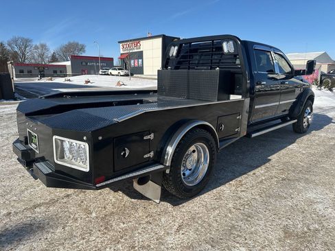 Used 2018 RAM 5500 Laramie image 5