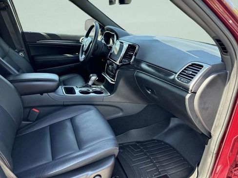 Used 2019 Jeep Grand Cherokee Limited image 42