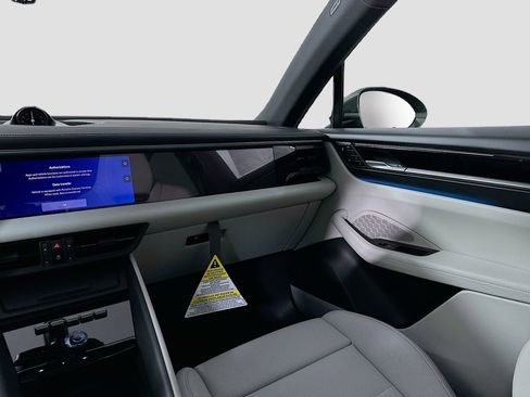 New 2026 Porsche Macan 4S Electric AWD/4WD image 26