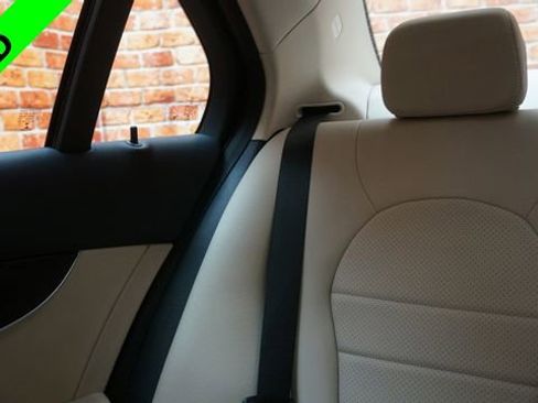 Used 2018 Mercedes-Benz C 300 4MATIC Sedan image 56
