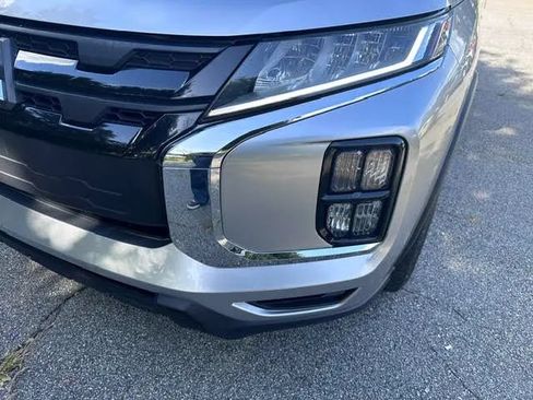 Used 2020 Mitsubishi Outlander Sport SE AWD/4WD image 4