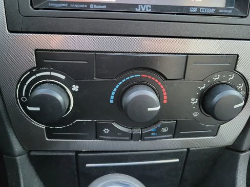 Used 2005 Chrysler 300 Touring image 30