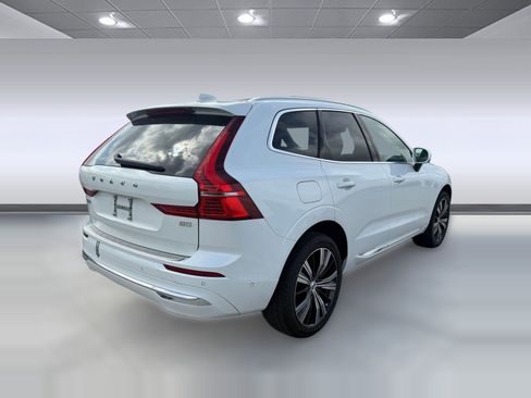 Used 2023 Volvo XC60 B5 Plus w/ Protection Package Premier image 9