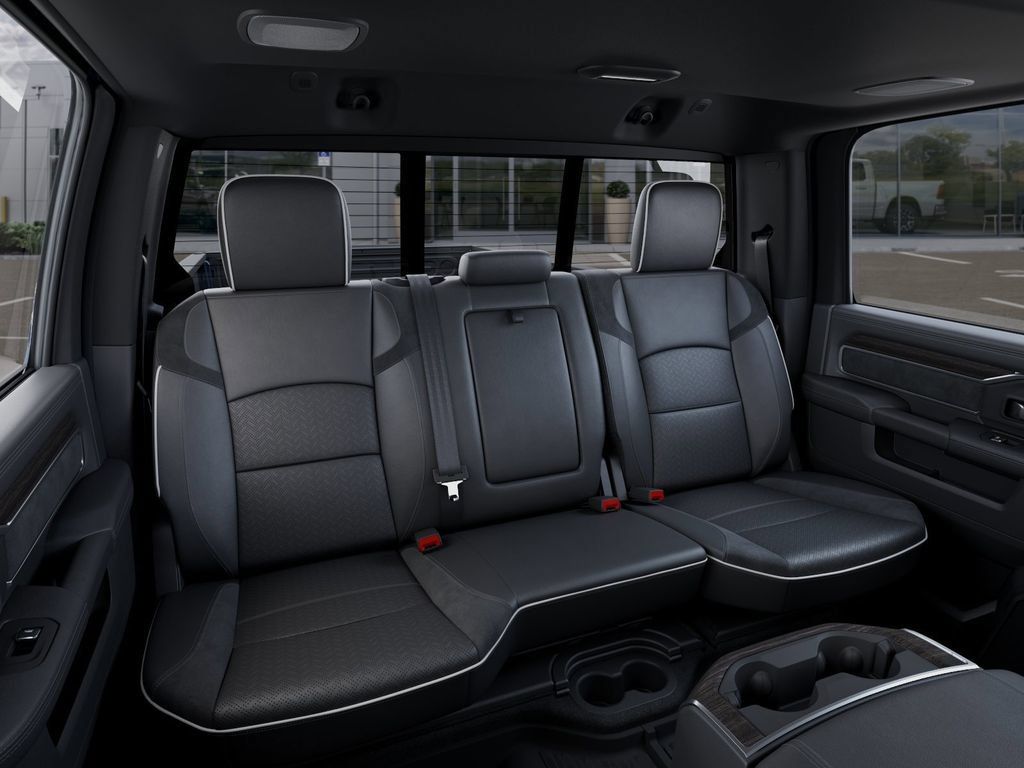 New 2026 RAM 2500 Laramie AWD/4WD image 16