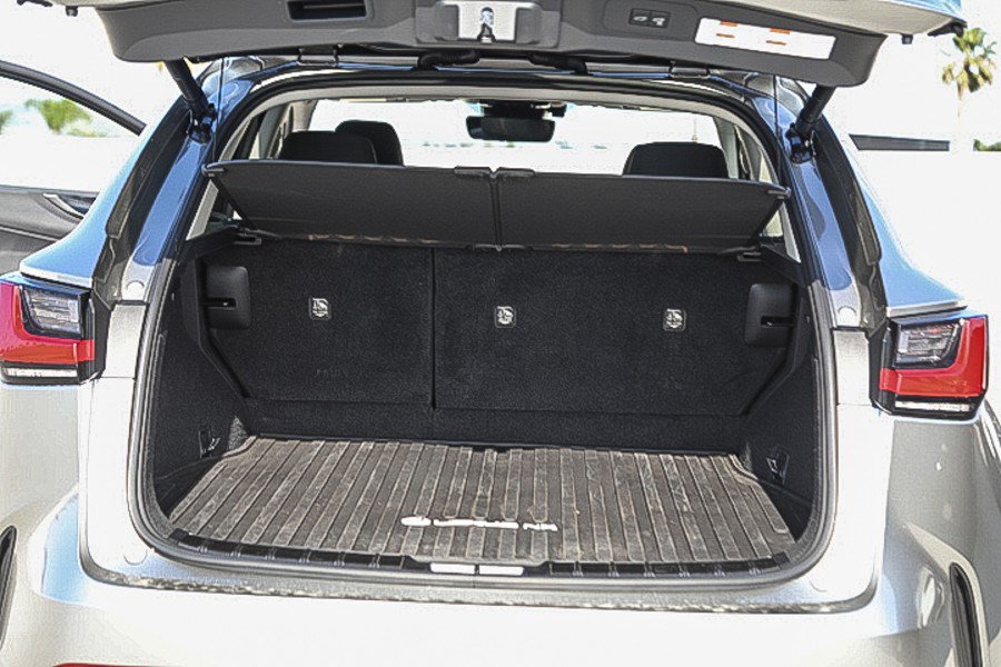 Certified 2023 Lexus NX 350h AWD w/ Towing Package (2000 Lbs) image 25