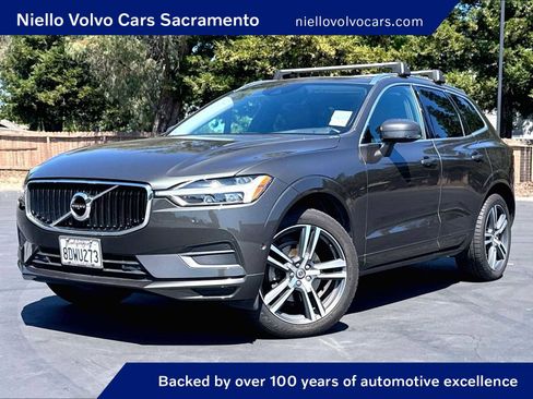 Used 2018 Volvo XC60 T5 Momentum w/ Convenience Package AWD/4WD image 1