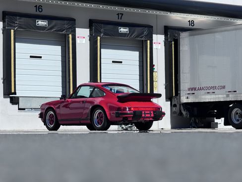 Used 1988 Porsche 911 Carrera RWD image 49