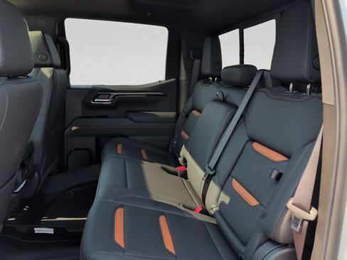 New 2026 GMC Sierra 1500 AT4 w/ AT4 Premium Package AWD/4WD image 36