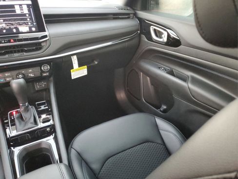 New 2026 Jeep Compass Latitude AWD/4WD image 12