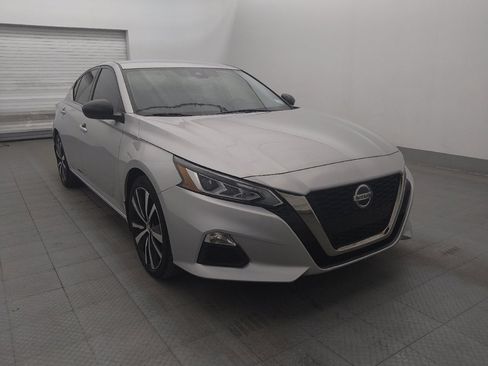 Used 2022 Nissan Altima 2.5 SR FWD image 13