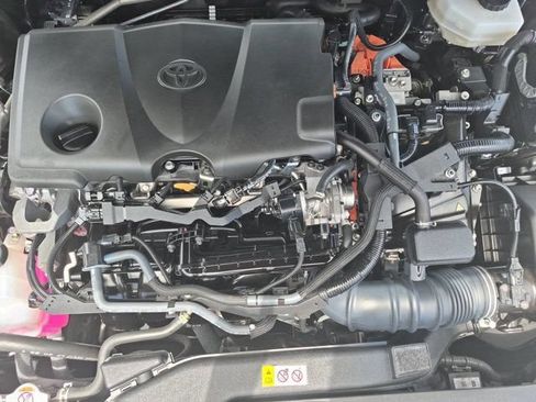 Used 2025 Toyota Camry LE FWD image 34