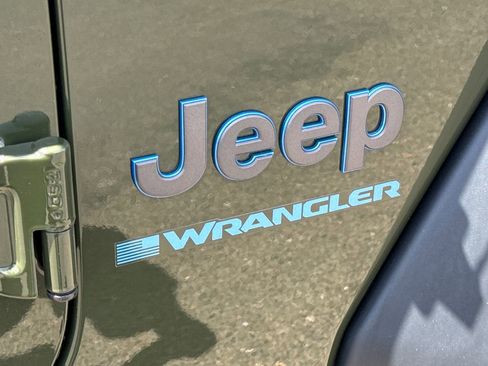 Certified 2023 Jeep Wrangler Unlimited w/ 8.4" Radio Group AWD/4WD image 10