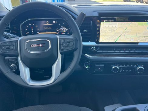New 2026 GMC Sierra 2500 SLE AWD/4WD image 11