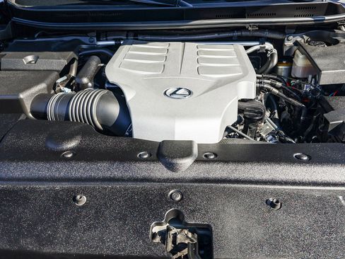 Used 2014 Lexus GX 460 image 24