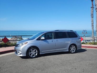 Used 2013 Toyota Sienna SE