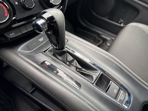 Used 2022 Honda HR-V Sport image 22