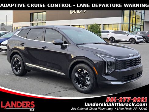 New 2026 Kia Sportage LX image 1