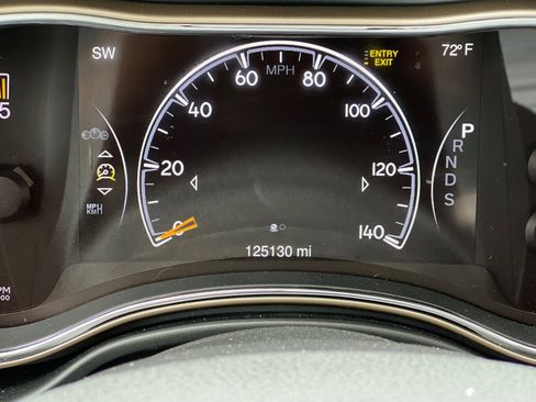 Used 2014 Jeep Grand Cherokee Overland w/ Advanced Technology Group image 28