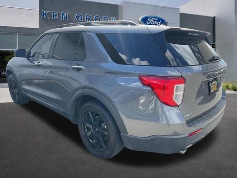 Used 2021 Ford Explorer XLT w/ Equipment Group 202A image 7