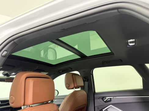 Used 2024 Audi Q3 2.0T Premium w/ Convenience Package AWD/4WD image 15