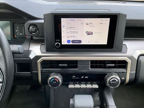 Used 2024 Toyota Tacoma SR5 image 7