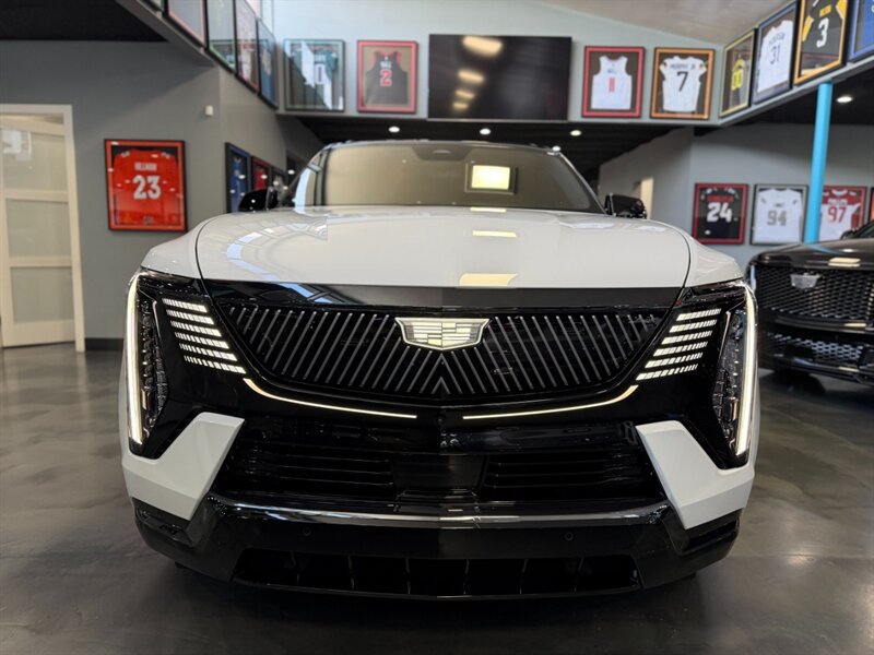 Used 2026 Cadillac Escalade IQL Sport 1 AWD/4WD image 3