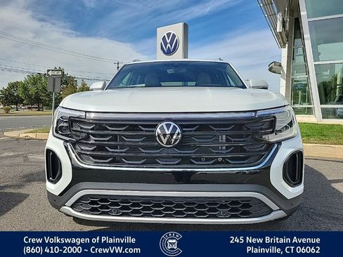 New 2026 Volkswagen Atlas Cross Sport SE image 4