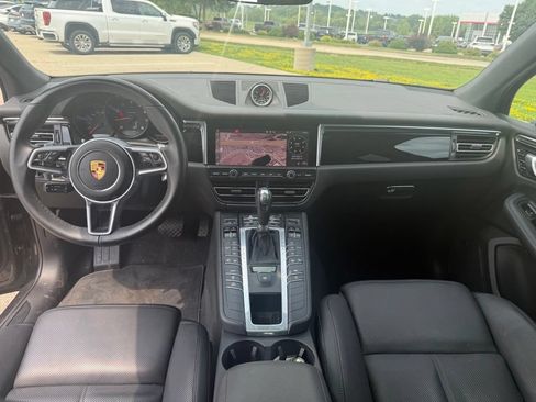 Used 2021 Porsche Macan AWD/4WD image 9