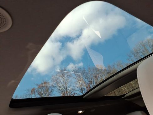 Used 2026 Land Rover Range Rover Evoque S image 18