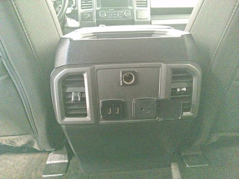 Used 2019 Ford F150 XLT w/ Equipment Group 302A Luxury AWD/4WD image 13