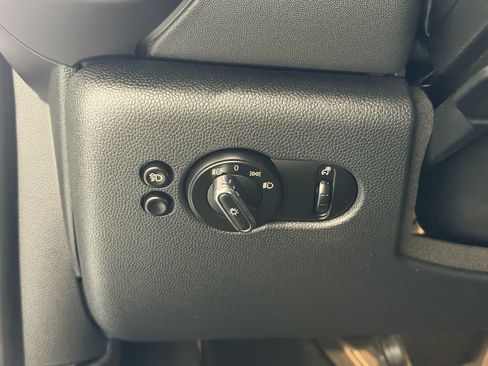 Used 2023 MINI Cooper 2-Door Hardtop FWD image 14