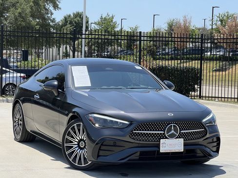 Used 2024 Mercedes-Benz CLE 300 4MATIC Coupe image 2