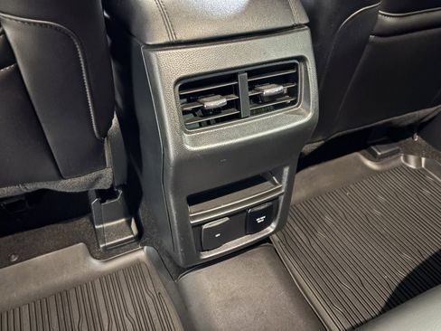 Used 2020 Ford Edge SEL w/ Convenience Package image 22