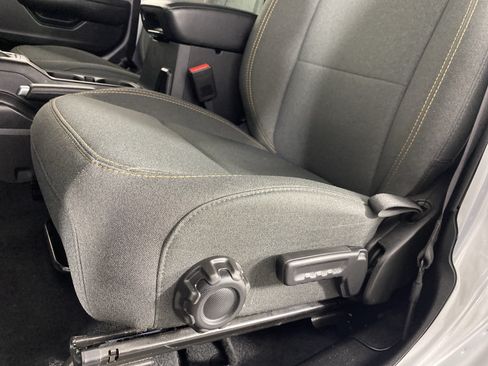 Used 2024 Jeep Wrangler Unlimited Sport AWD/4WD image 18