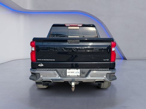Used 2020 Chevrolet Silverado 1500 LTZ w/ LTZ Plus Package image 3