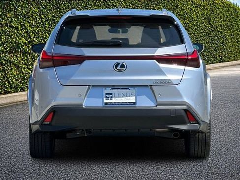 New 2026 Lexus UX 300h FWD image 6