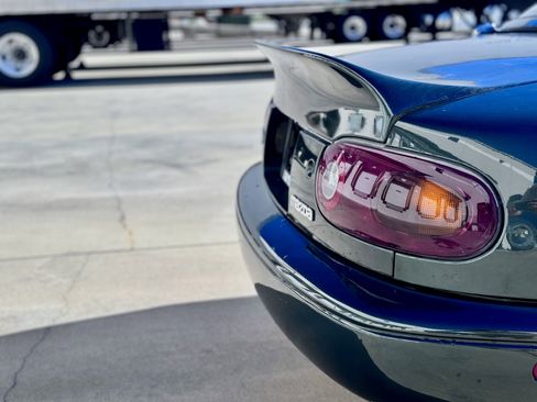 Used 1997 MAZDA MX-5 Miata image 37