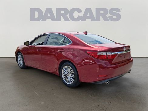 Used 2015 Lexus ES 350 w/ Luxury Package FWD image 4