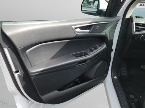 Used 2024 Ford Edge SEL AWD/4WD image 14