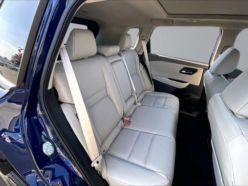 New 2026 Nissan Rogue SV FWD image 10