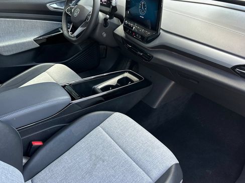 Used 2023 Volkswagen ID.4 Pro RWD image 16