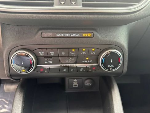 Used 2024 Ford Escape Active w/ Cold Weather Package FWD image 24