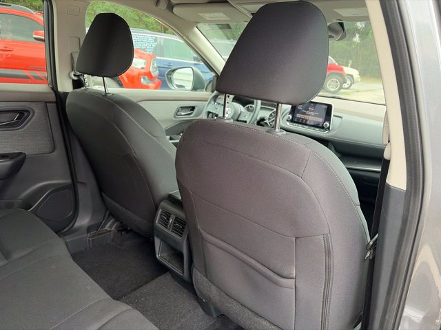 Used 2023 Nissan Rogue S FWD image 16