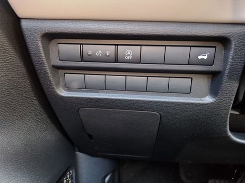 New 2026 Mitsubishi Outlander SE image 22