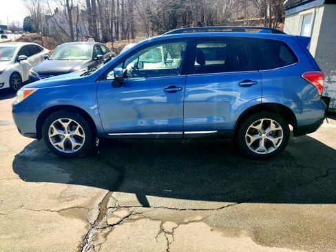 Used 2016 Subaru Forester 2.5i Touring w/ Eyesight & Navigation System image 3