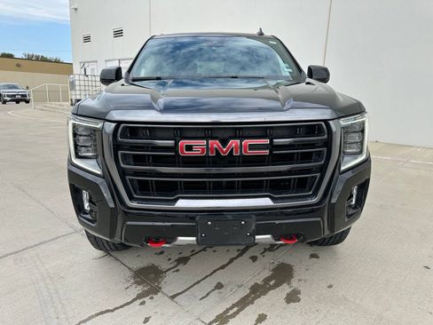 Used 2024 GMC Yukon AT4 AWD/4WD image 2