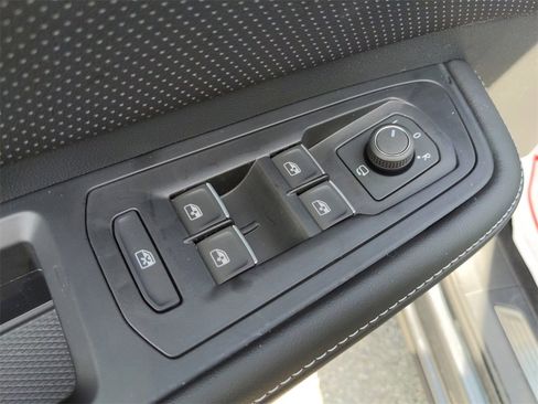 New 2025 Volkswagen Atlas Cross Sport SEL Premium R-Line image 27