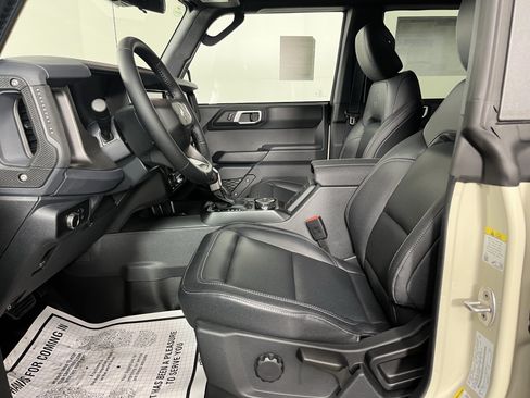 New 2026 Ford Bronco Big Bend w/ Black Diamond Package AWD/4WD image 9