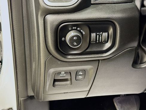 Used 2023 RAM 1500 Laramie AWD/4WD image 10