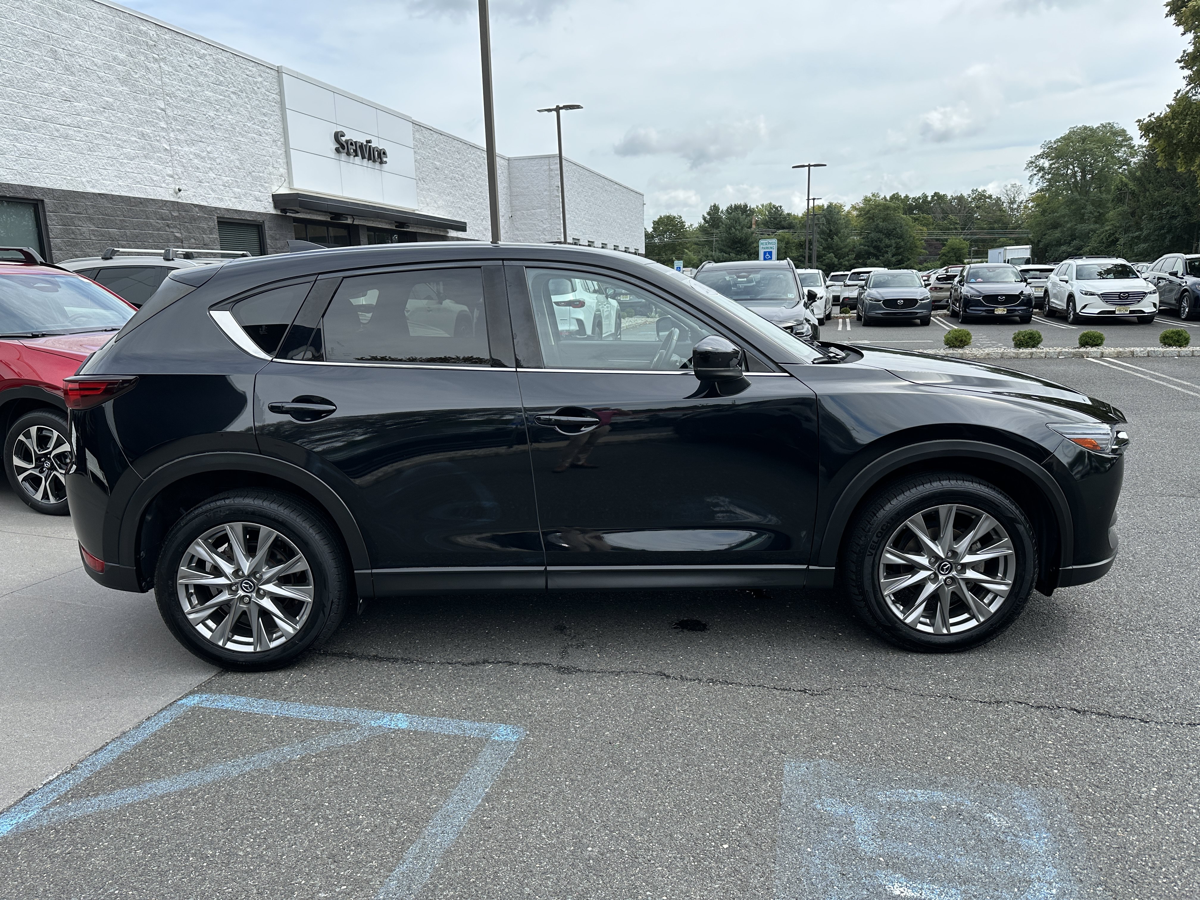 Certified 2021 MAZDA CX-5 Grand Touring w/ GT Premium Package AWD/4WD image 11
